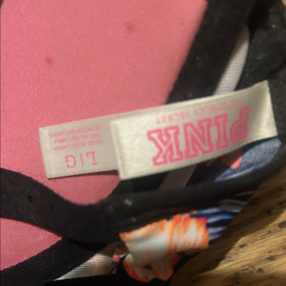 Floral Print Women's bra in size large by Victoria’s Secret/Pink - Picture 3 of 4